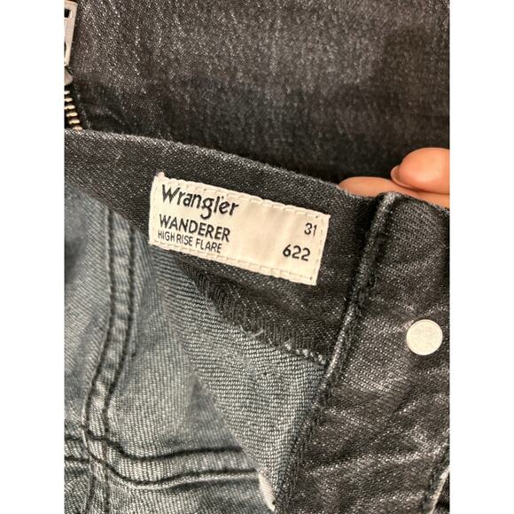 Wrangler Wanderer High Rise Flare Jean Essential Black Sz W31 L30 - Picture 8 of 9